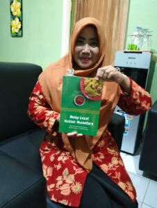 Ketua DWP Unit MTsN 4 Banyuwangi, Nur Hayati Mujikan