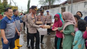 Kepala Kepolisian Resor (Kapolres) Pasuruan Kota AKBP Davis Busin Siwara, S.I.K., M.I.Kom bersama jajaran pejabat utama Polres Pasuruan
