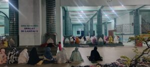 Jamaah tarawih masjid jami' Baiturrahman Kota Banyuwangi