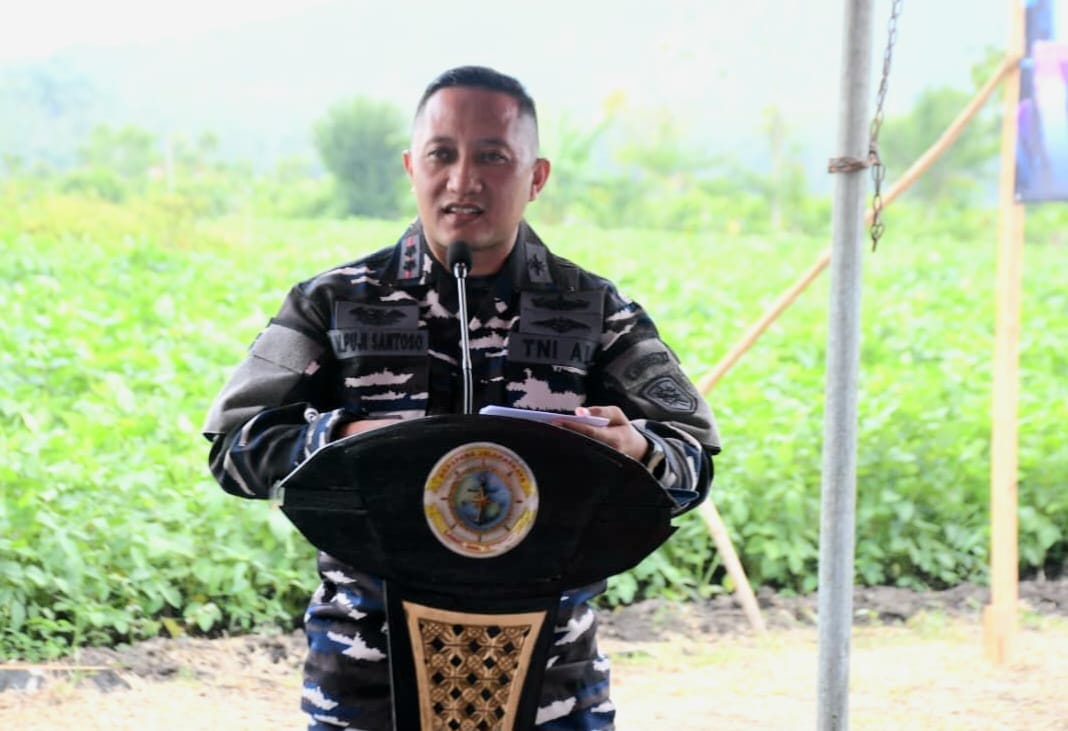 Komandan Lanal Banyuwangi Letkol Laut (P) Muhamad Puji Santoso, M.Sc.,
