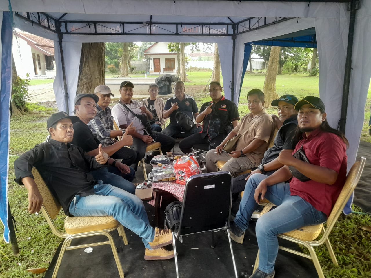 IDHAM HOLID bersama rekan Jurnallis