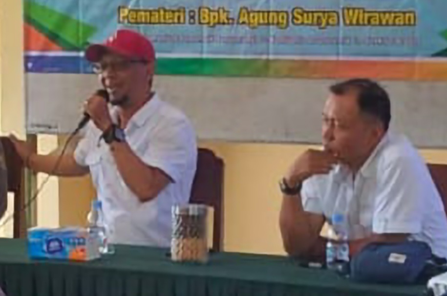Ketua KPB, Agung  Surya Wirawan (Topi Merah)