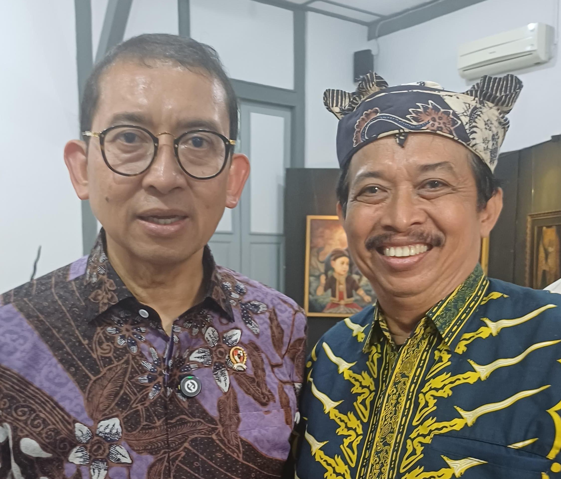 Menteri Kebudayaan RI, Fadli Zon bersama KRT. H.Ilham Triadi (KURATOR PERKERISAN)
