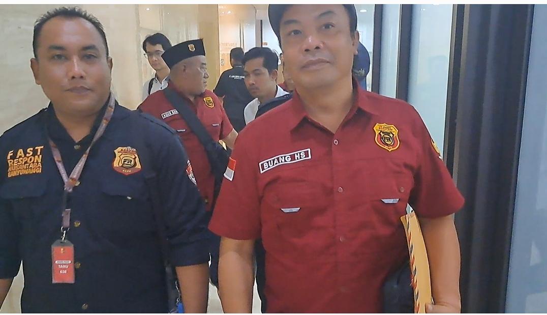 Pengurus PW FRN.DPC.Banyuwangi, Martha dan Hadi Sucipto
