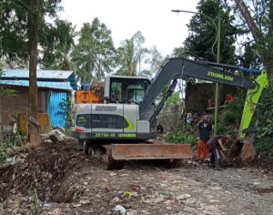 Sungai Pasar Songgon Dibersihkan, Rencana Sempadan Dijadikan Tempat Pedagang UMKM