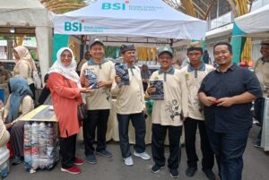 Bazar UMKM Kementerian Agama Kabupaten Banyuwang, Sosialisasikan Program dari BPJPH