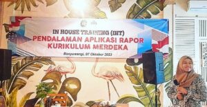In House Training SMPN 2 Rogojampi, Untuk Tingkatkan Kompetensi Pemanfaatan E-Learning