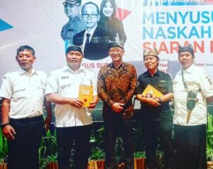 SMPN 2 Rogojampi Dukung Dispendik, Kerahkan 100 Guru Ikuti Workshop “Menyusun Naskah Siaran Pers”