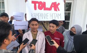 Aliansi BEM Se-Jember Menggelar Aksi Deklarasi Tolak Kampanye Hitam