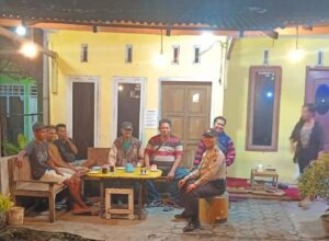 Polres Lumajang Laksanakan Program “Jagongan Kamtibmas” Untuk Cooling System Jelang Pemilu 2024