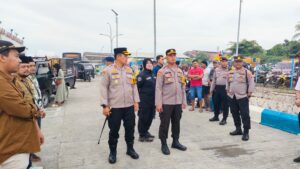 Kapolres Sumenep Berangkatkan Personel BKO Pam Pemilu di Kepulauan Masalembu