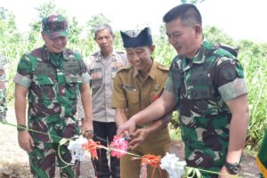Dandim 0825/Banyuwangi dan Danrem 083/Bdj, Melaksanakan Vidcon Peresmian Sumur Bor oleh Kasad