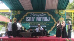 MtsN 1 Banyuwangi Memperingati Isra Mi’raj 1445 H/2024 M, Sekaligus Merayakan Milad ke-56