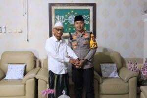 Cooling System untuk Pemilu 2024, Kapolres Kediri Kota Silaturahmi ke Ponpes Al Amien Ngasinan