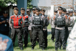 KPU Jombang Mulai Distribusikan Logistik Pemilu, Polisi Lakukan Pengawalan