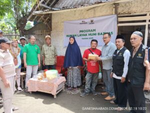 BAZNAS Banyuwangi Serahkan Bantuan Bedah Rumah kepada Warga Genteng