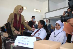 Siswa SD Se-Banyuwangi Tunjukkan Kecepatan Berhitung dalam Olimpiade Matematika Gasing