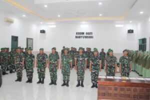 Upacara Sertijab Danramil dan Pelepasan Purna Tugas Jajaran Kodim 0825/Banyuwangi: Bersinergi dengan Baik dengan Forpimca