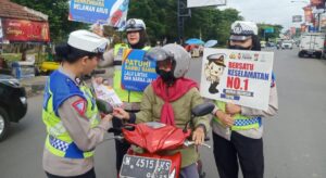 Operasi Keselamatan Semeru 2024 Polres Malang Sosialisasikan Kamseltibcarlantas