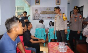 Jumat Curhat di Bulan Ramadhan Polres Kediri Kota Gelar Baksos dan Bakkes