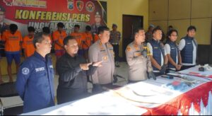 Polresta Sidoarjo Berhasil Amankan 10 Orang Anggota Gangster Konvoi Bersajam