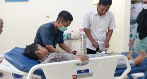 Tangan Kiri Brenden Pasembon, Luka Parah Akibat Ledakan Mercon