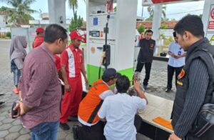 Pastikan Keakuratan Pengisian, Tim Gabungan Sidak SPBU di Banyuwangi