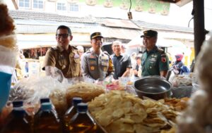Pastikan Harga Pangan Jelang Lebaran, Forkopimda Kota Mojokerto Sidak Pasar dan Swalayan
