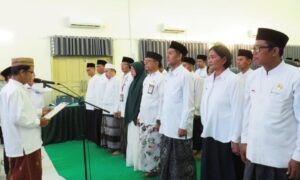 Kepala Kemenag Chaironi Hidayat, Kukuhkan Dewan Pengurus IPARI Kabupaten Banyuwangi untuk Periode 2024-2028