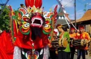 Tradisi Barong Ider Bumi: Ungkapan Syukur dan Keguyuban Masyarakat Osing di Banyuwangi