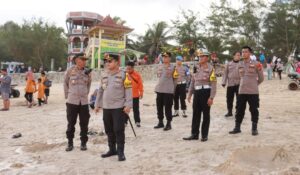 Polres Pacitan Siagakan Personel di Sejumlah Objek Wisata Pastikan Pengunjung Aman dan Nyaman