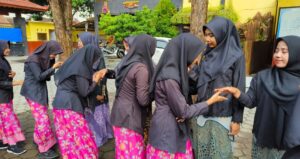 SMP Negeri 3 Rogojampi Memulai Kegiatan Pembelajaran Pasca Libur Lebaran, Diawali Halal Bil Halal