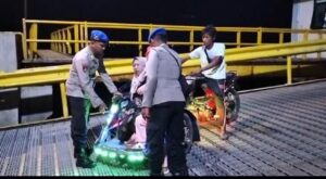 Layanan Prima Balik Mudik Lebaran Polres Situbondo Siagakan Personel di Pelabuhan Jangkar