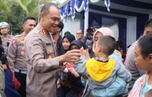 Antusias Warga Saat Polres Malang Berangkatkan Ratusan Peserta Balik Mudik Gratis Lebaran 2024