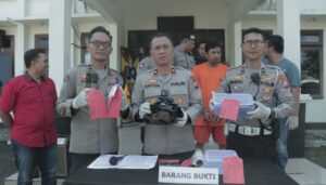 Polisi Berhasil Ungkap Jaringan Peredaran Ganja 2 Kilogram dan Tangkap Pelaku di Kota Malang