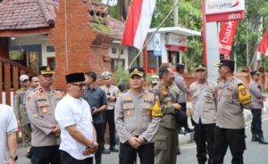 Aksi May Day 2024 di Nganjuk Berjalan Kondusif, Polisi Siagakan 500 Personel Pengamanan