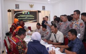 Polres Ponorogo Gelar Vaksinasi Hepatitis B dan Deteksi Dini Narkoba Bagi Anggota