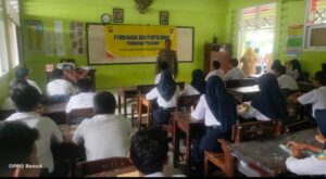 Cegah Hoax dan Bullying, Polres Ngawi Gencar Berikan Binluh ke Sekolah