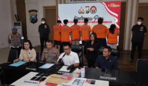 Polrestabes Surabaya Berhasil Ungkap TPPO Dibawah Umur Modus Aplikasi 7 Tersangka Diamankan