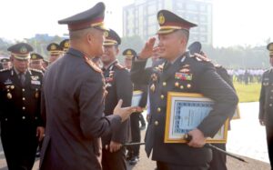 Peringatan Hari Lahir Pancasila, Kapolresta Banyuwamgi Dan Satnarkoba Meraih Penghargaan