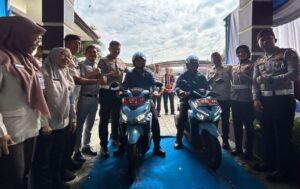 Inovasi Polda Jatim Motor Samsat Dulur Layani Masyarakat Cepat Dekat dan Bersahabat