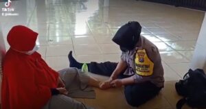 KEGIATAN PIJAT THERAPI GRATIS,  DISELA KESIBUKAN MENJADI ANGGOTA POLWAN POLRESTA BANYUWANGI