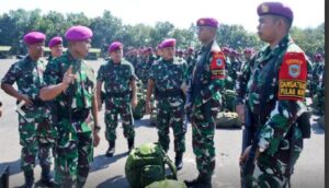 Komandan Pasmar 2, Tinjau Kesiapan Satgas Marinir di Sidoarjo