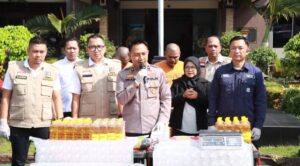 Polisi Bongkar Produsen ‘Minyak Kita’ Palsu Beromzet Ratusan Juta Rupiah di Malang
