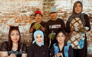 Idul Adha 1445 H/2024 M, DPC PAMDI Banyuwangi Bagikan Daging Kurban dengan Wadah Ramah Lingkungan