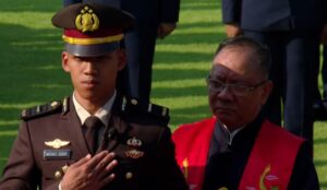 Michael Josua, Perwira Remaja Polri Pertama dan Satu-satunya Penganut Konghucu yang dilantik Presiden Jokowi