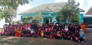 Siswa MIN 3 Banyuwangi, Kunjungi KUA Gambiran untuk Studi Edukasi