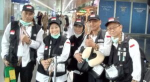 Dr.Hj.Zuwwidatul Husna, Inspirasi di Tengah Jamaah Haji Banyuwangi 2024