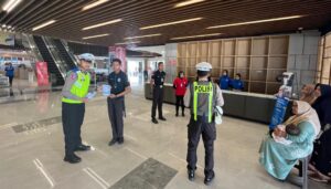 Operasi Patuh Semeru 2024, Polres Bondowoso Sosialisasi di Pusat Perbelanjaan