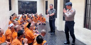 Polres Malang Gelar Jumat Berkah, Beri Makanan Tambahan kepada Tahanan